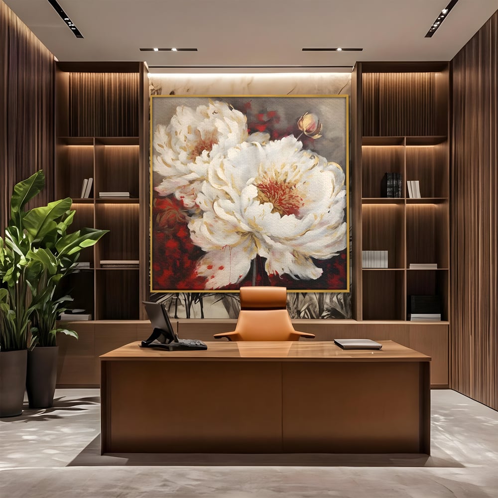 Tablou canvas cu tablou canvas cu bujori albi, in rama de aluminiu auriu, pe perete intr-un birou